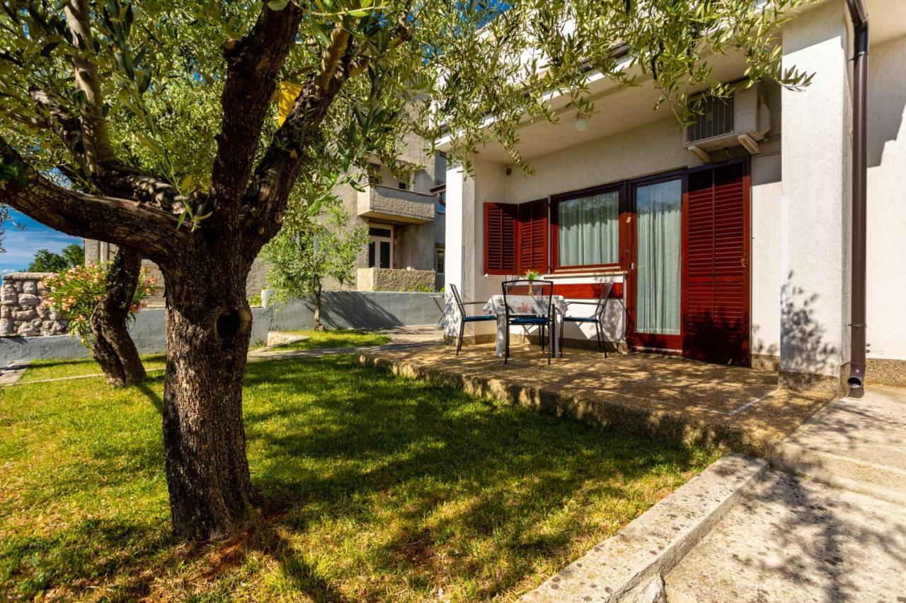 Apartments Belavic By El-Pi Tours Nijvice Zewnętrze zdjęcie