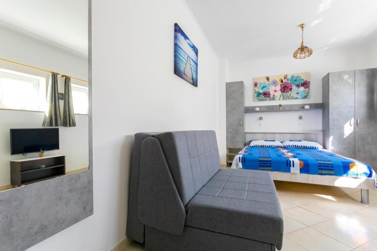 Apartments Belavic By El-Pi Tours Nijvice Zewnętrze zdjęcie