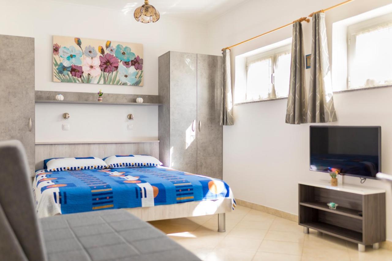 Apartments Belavic By El-Pi Tours Nijvice Zewnętrze zdjęcie