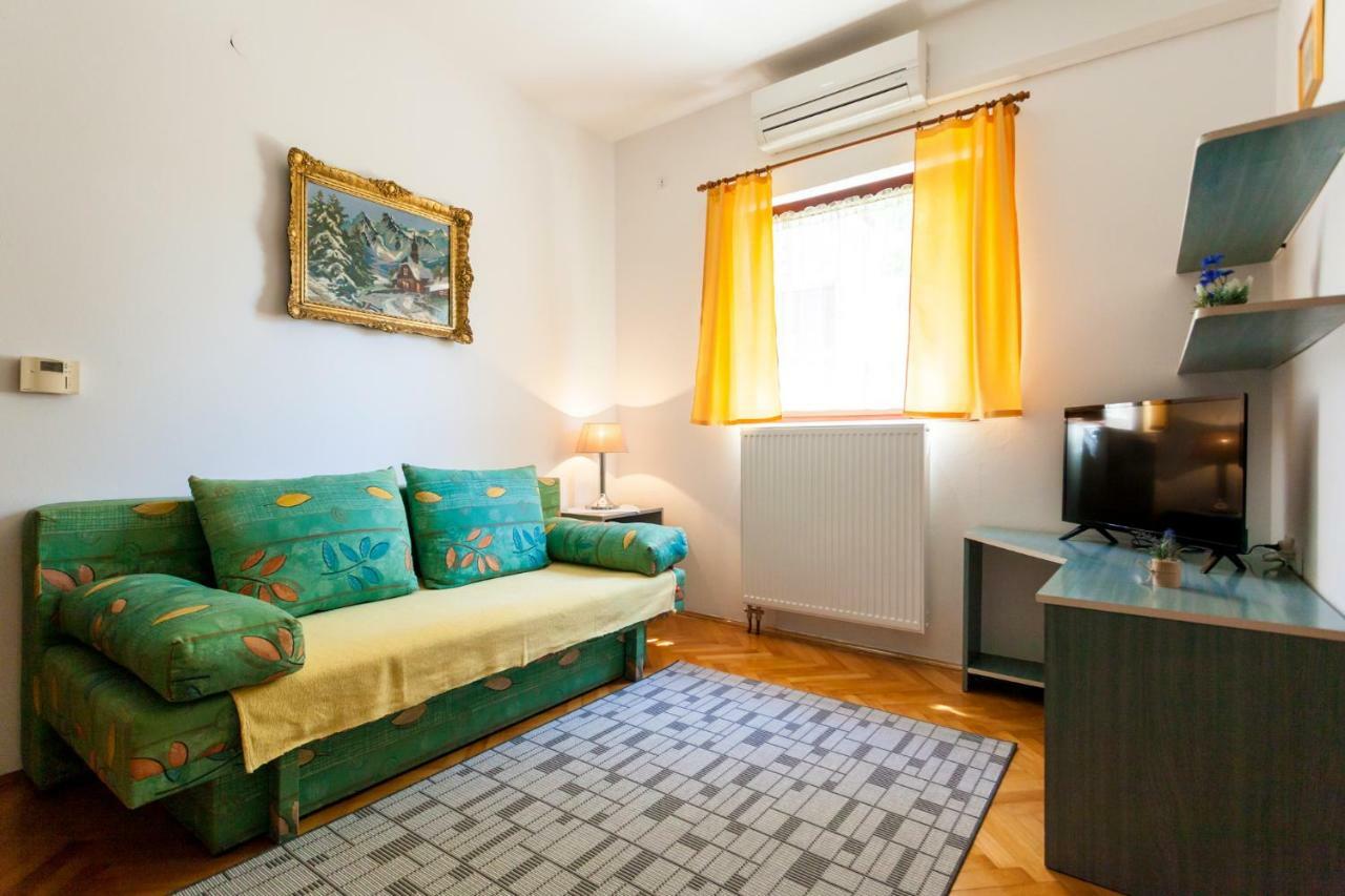 Apartments Belavic By El-Pi Tours Nijvice Zewnętrze zdjęcie