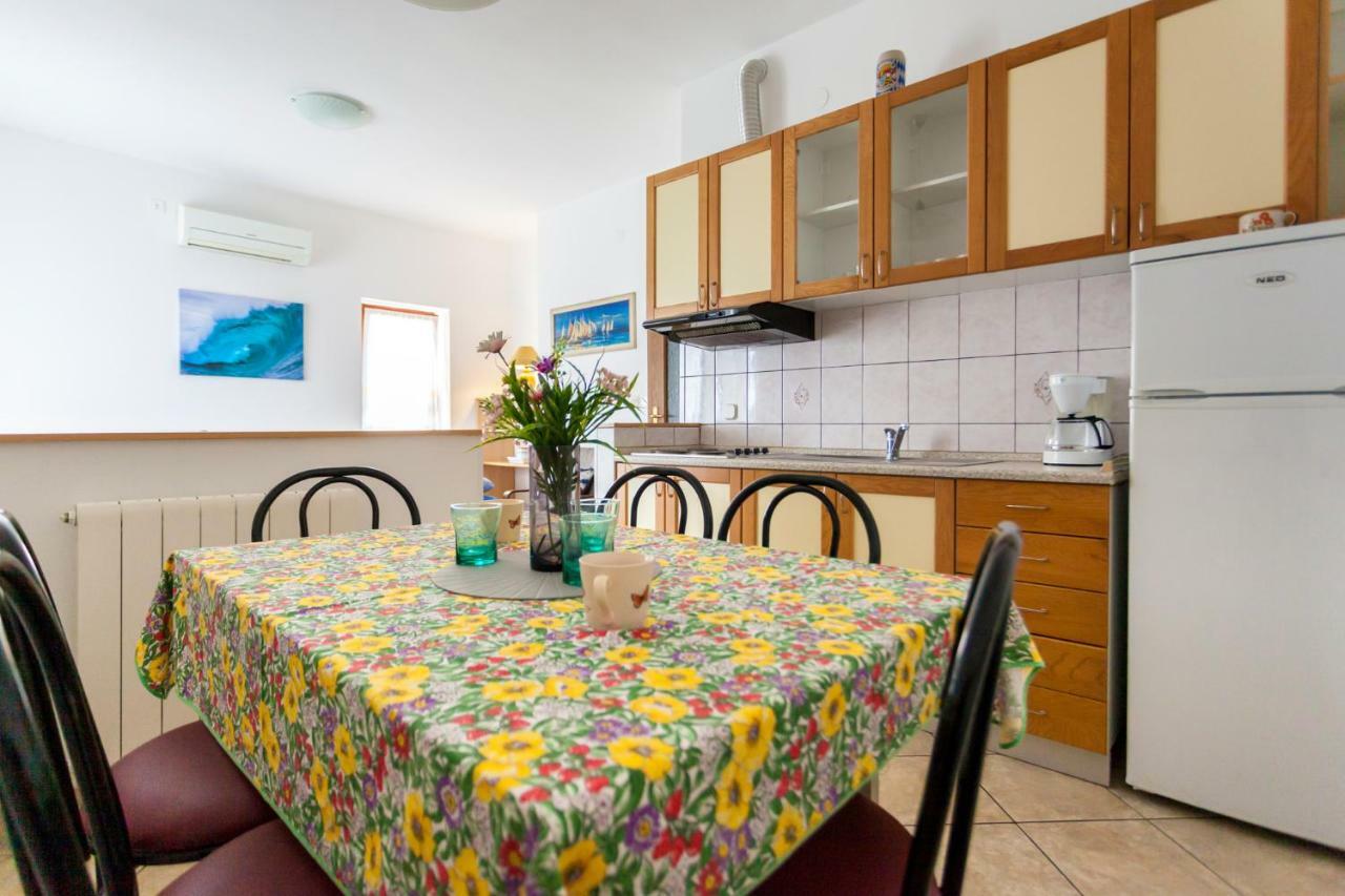 Apartments Belavic By El-Pi Tours Nijvice Zewnętrze zdjęcie
