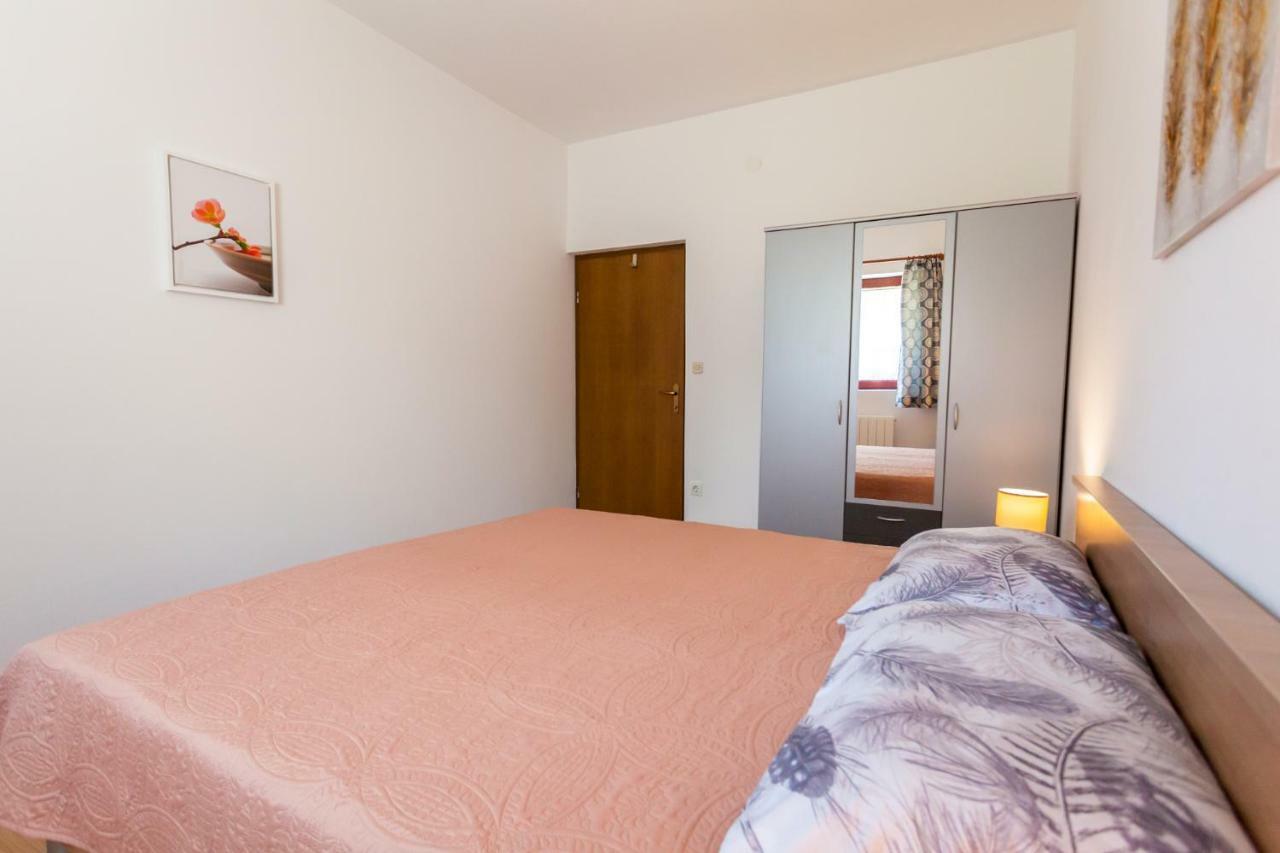 Apartments Belavic By El-Pi Tours Nijvice Zewnętrze zdjęcie