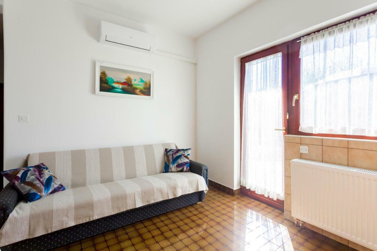 Apartments Belavic By El-Pi Tours Nijvice Zewnętrze zdjęcie